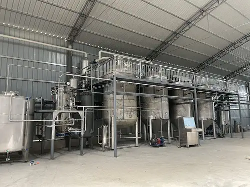 Continuous peanut oil refining line with automated controls